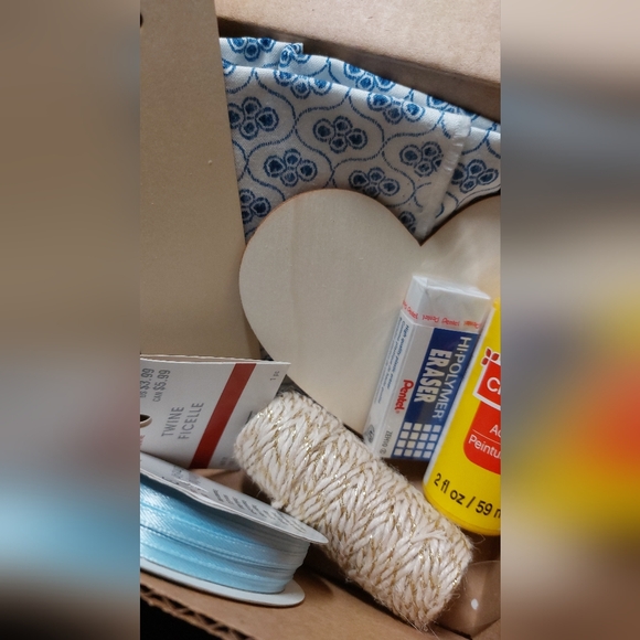 Crafting Art Supply Mystery Box || Crafting Box, Crafting Gift Ideas || Art Box - Picture 4 of 5